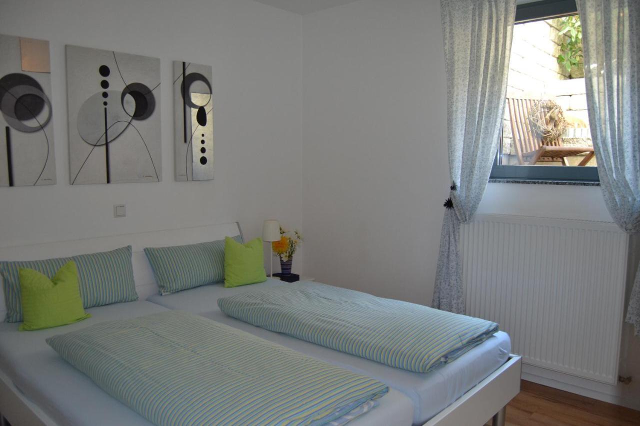 Appartement Fewo-burgund