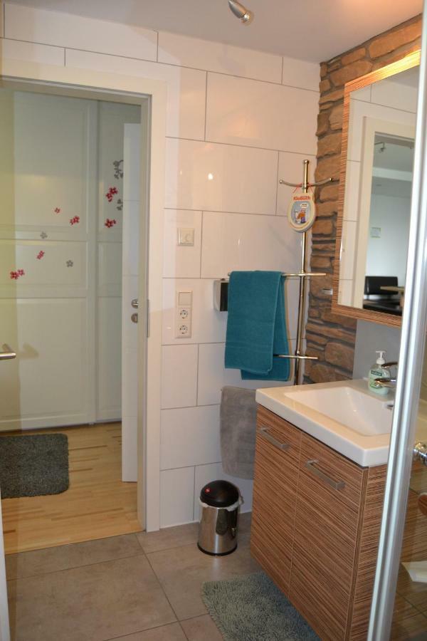 Apartment Fewo-burgund *
